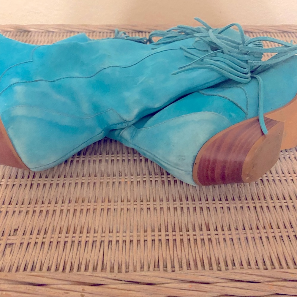 Vintage turquoise fringe cowboy boots